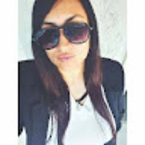 Meet your Posher, Sayra